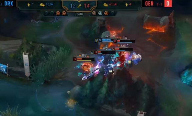 中国足球小将西班牙热身赛首战3：4负巴达洛纳，今将再战两场